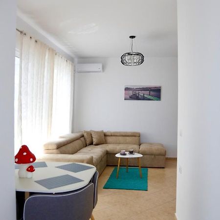 Sea La Vie Apartments Sarandë Esterno foto