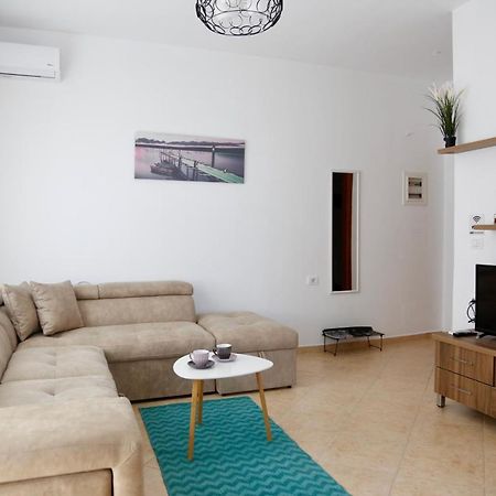 Sea La Vie Apartments Sarandë Esterno foto
