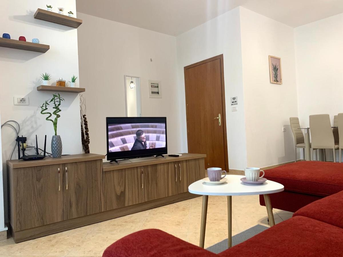 Sea La Vie Apartments Sarandë Esterno foto