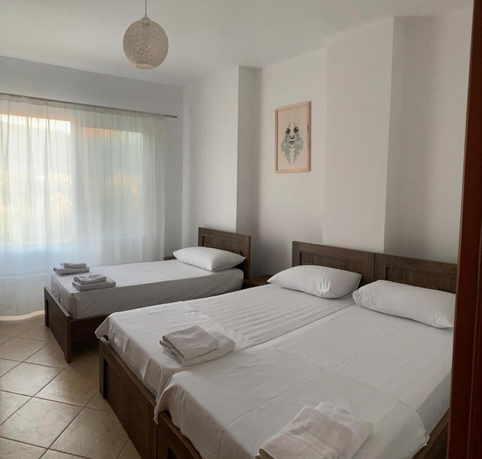 Sea La Vie Apartments Sarandë Esterno foto