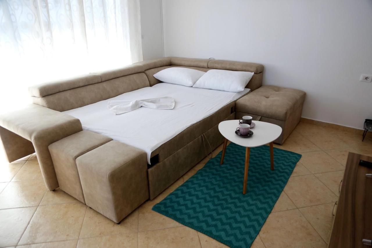 Sea La Vie Apartments Sarandë Esterno foto