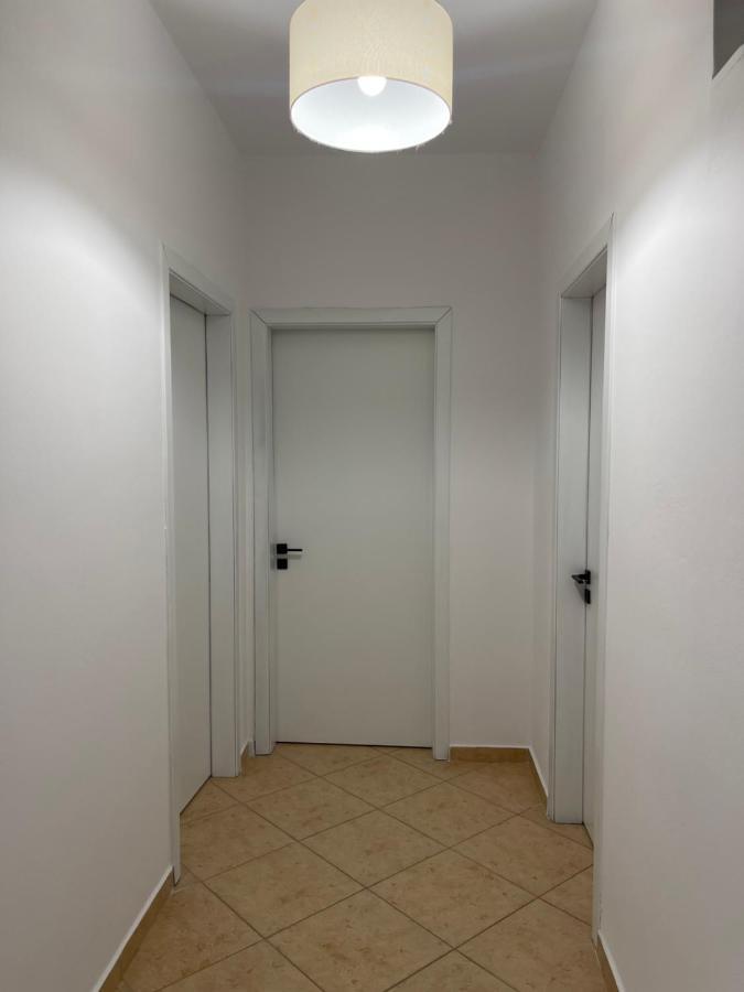 Sea La Vie Apartments Sarandë Esterno foto