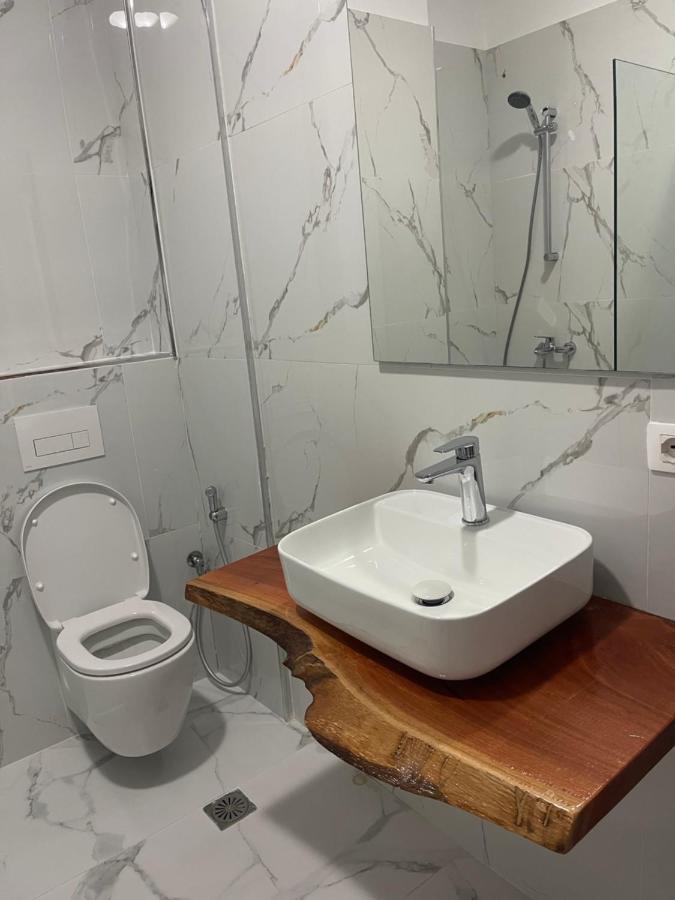 Sea La Vie Apartments Sarandë Esterno foto